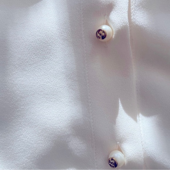 GUCCI Ivory Silk Blouse 36 NWOT - Picture 3 of 11